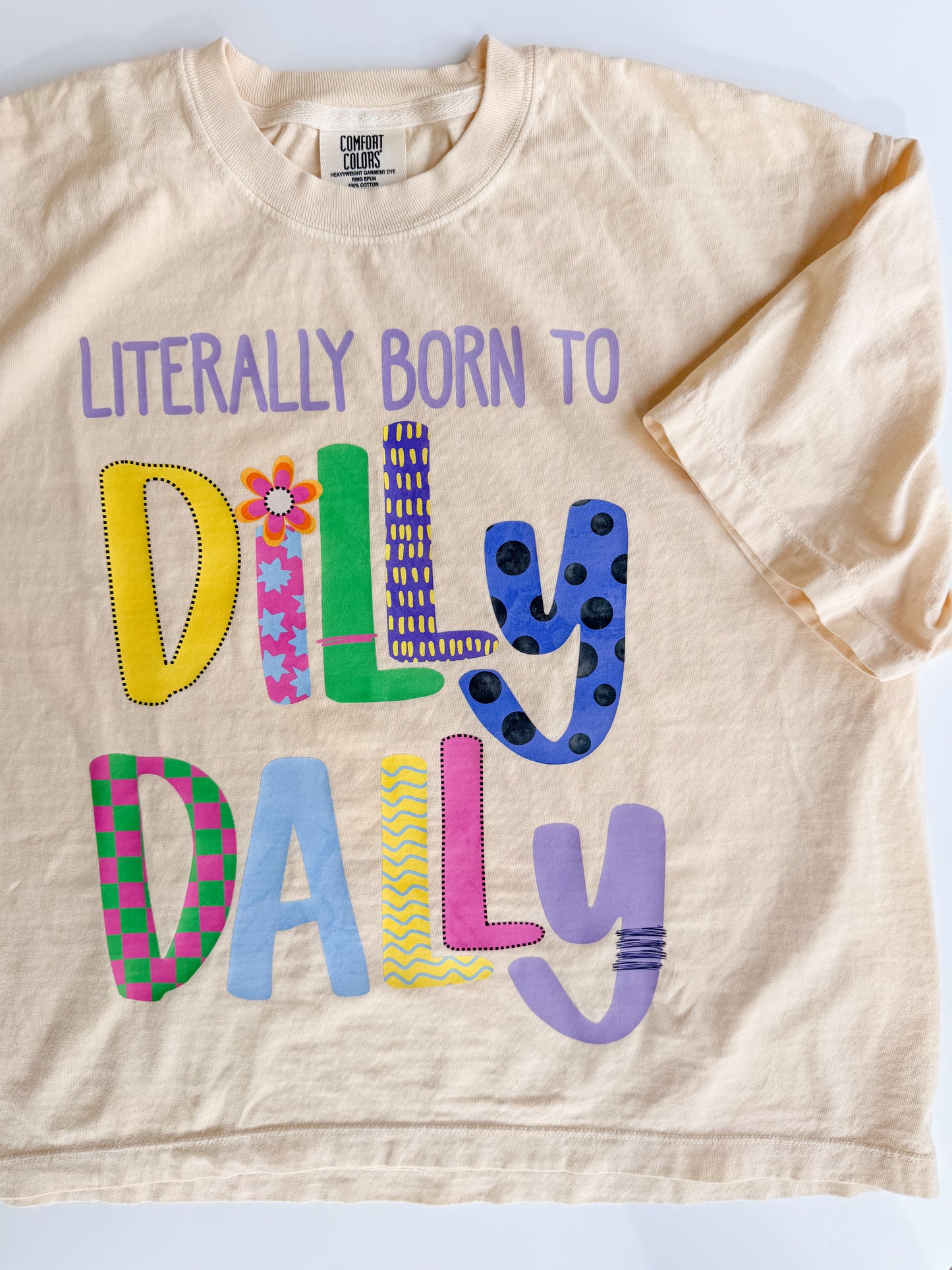 Dilly Dally Tee
